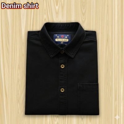 Single pocket denim shirt for man